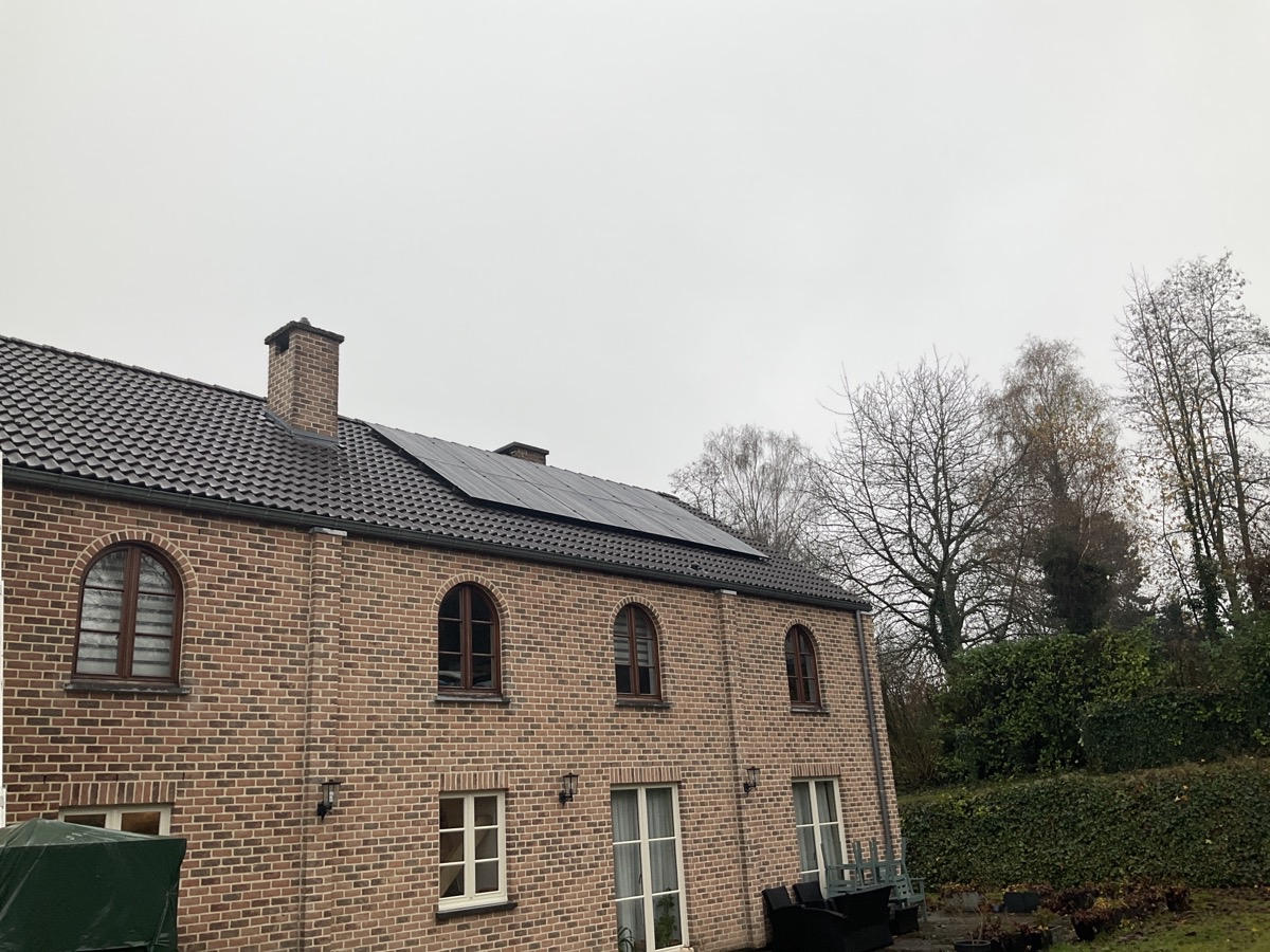 12 panneaux avec optimiseurs