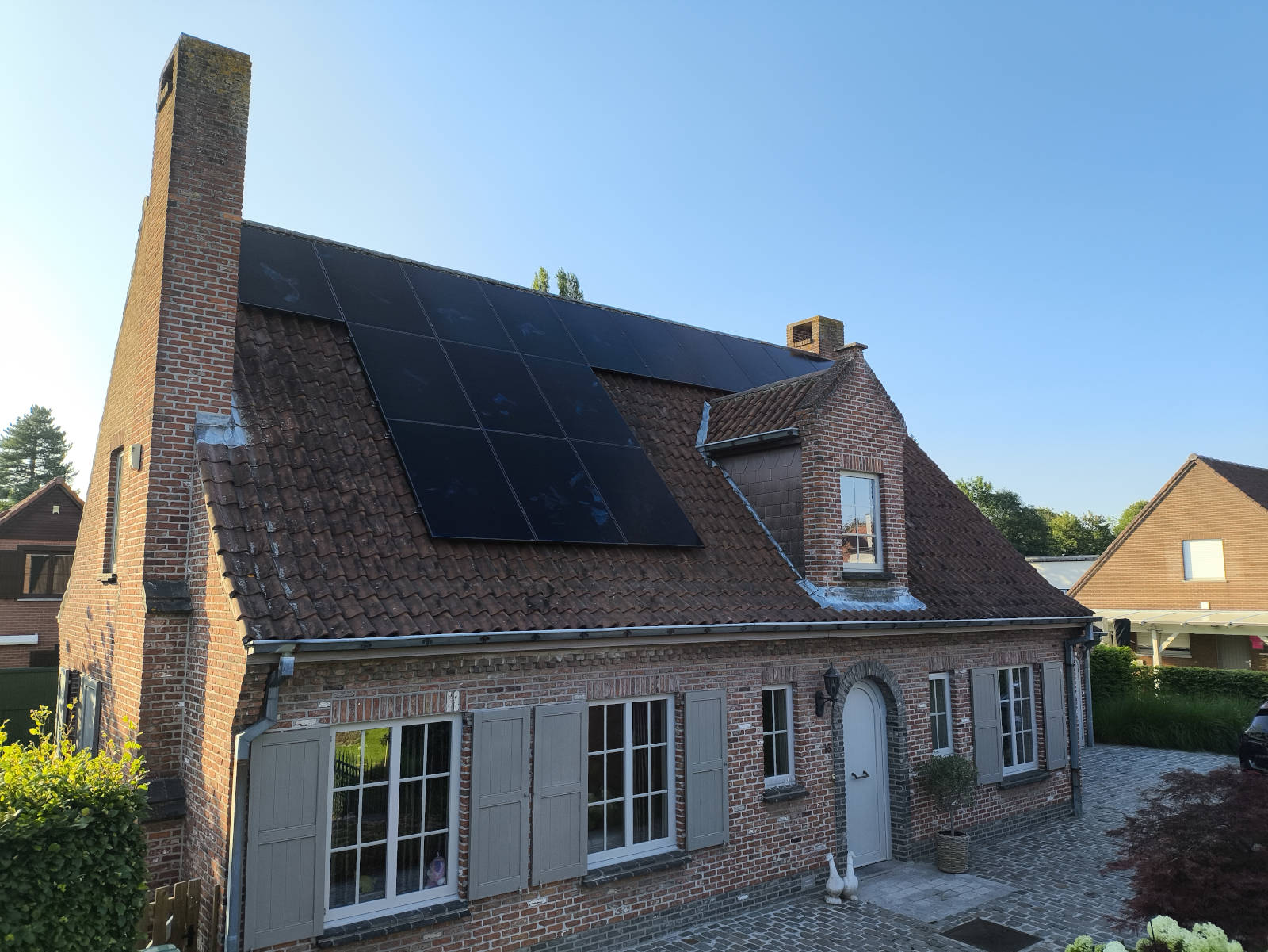 Panneaux LONGI Fullblack